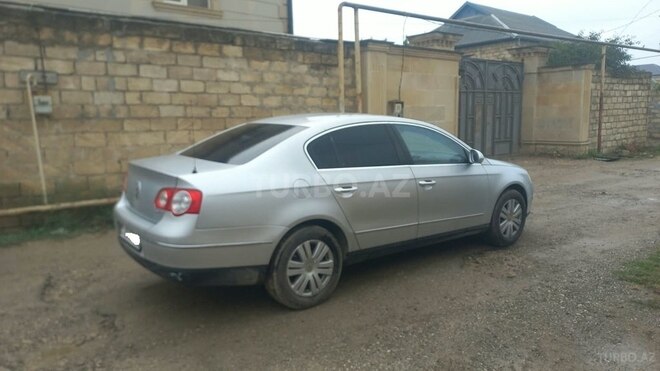 Volkswagen Passat 2006, 209,000 km - 2.0 л - Sumqayıt