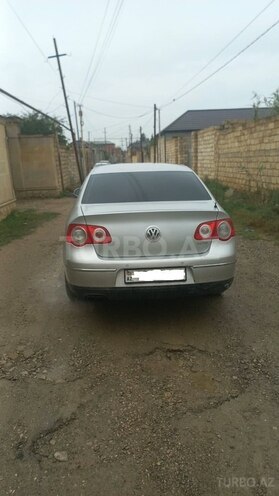 Volkswagen Passat 2006, 209,000 km - 2.0 л - Sumqayıt