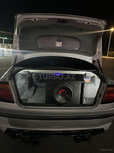 BMW 318 2000, 300,000 km - 1.9 l - Mingəçevir