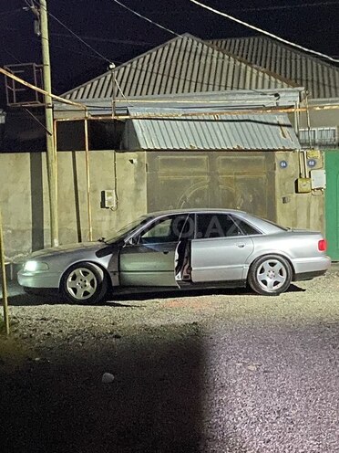 Audi A8 1996, 232,333 km - 2.8 l - Sumqayıt