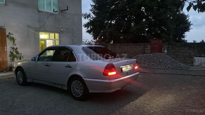 Mercedes C 250 1993, 535,646 km - 2.5 л - Lənkəran