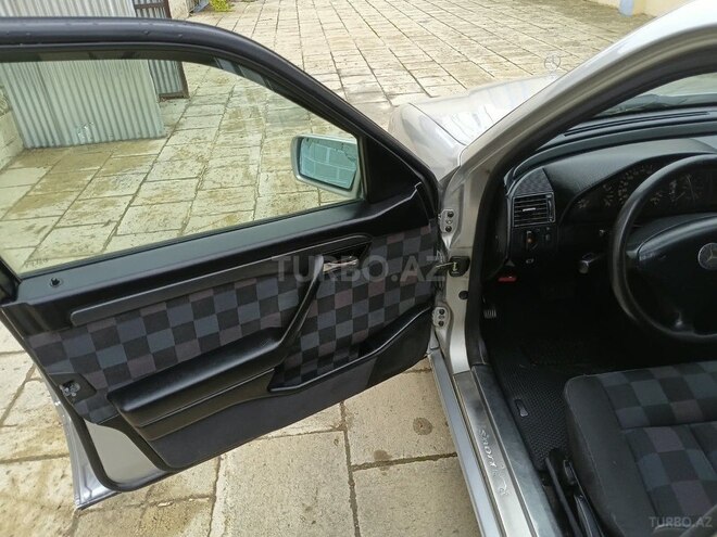 Mercedes C 280 1995, 468,174 km - 2.8 l - Şirvan