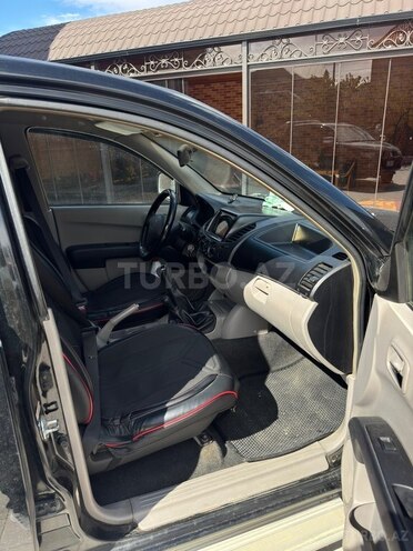 Mitsubishi L200 2007, 302,000 km - 2.5 l - Sumqayıt