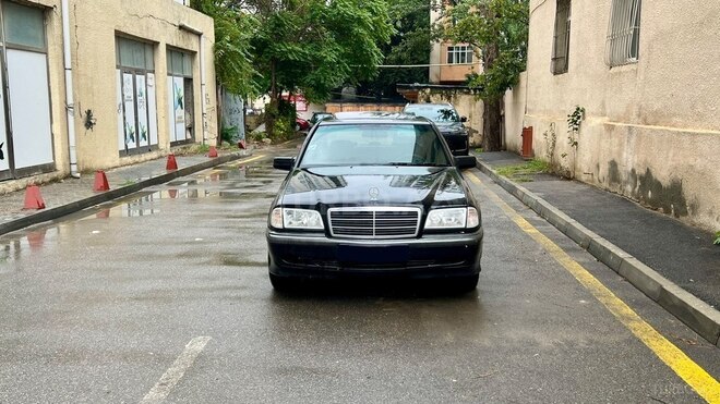 Mercedes C 180 1998, 350,000 km - 1.8 l - Bakı