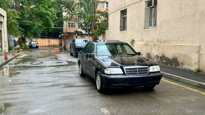 Mercedes C 180 1998, 350,000 km - 1.8 l - Bakı