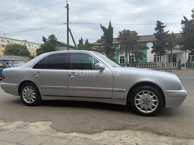 Mercedes E 220 2000, 485,000 km - 2.2 l - Bakı