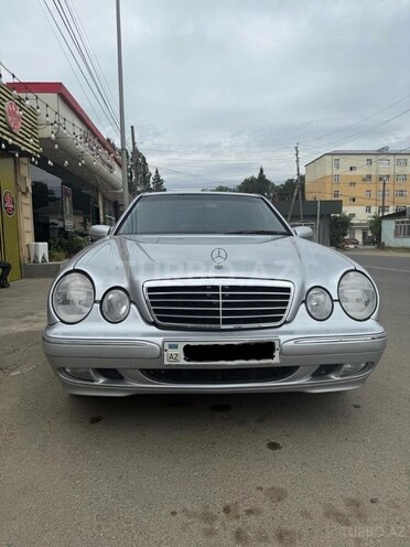 Mercedes E 220 2000, 485,000 km - 2.2 l - Bakı
