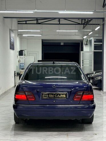 Mercedes E 240 1999, 450,000 km - 2.4 l - Bakı