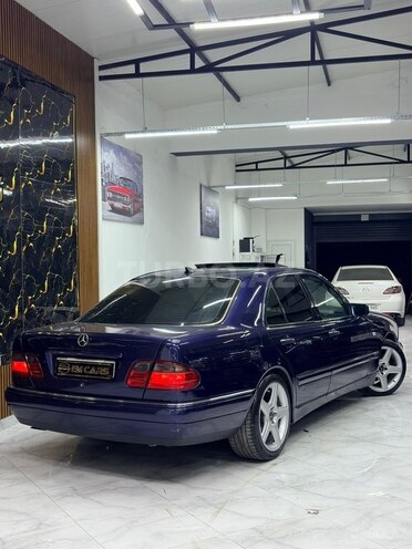 Mercedes E 240 1999, 450,000 km - 2.4 l - Bakı