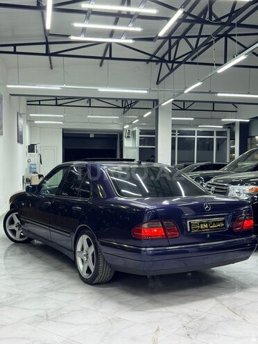 Mercedes E 240 1999, 450,000 km - 2.4 l - Bakı