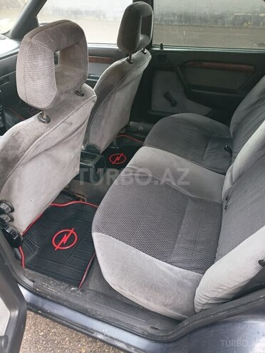 Opel Vectra 1994, 300,000 km - 2.0 l - Bakı