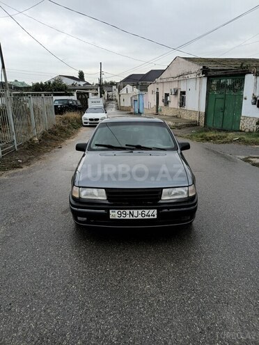 Opel Vectra 1994, 300,000 km - 2.0 l - Bakı