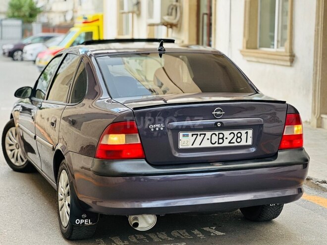 Opel Vectra 1996, 245,000 km - 1.8 l - Sumqayıt