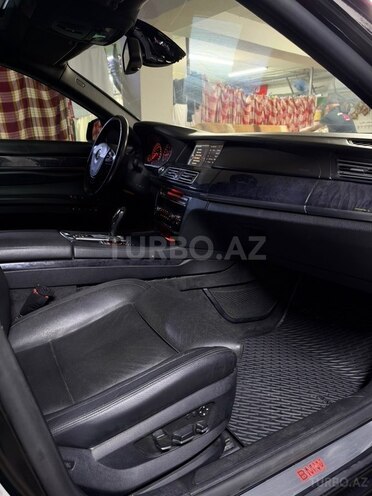 BMW 750 2011, 220,000 km - 4.4 л - Bakı