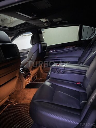BMW 750 2011, 220,000 km - 4.4 л - Bakı