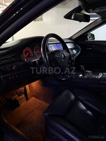 BMW 750 2011, 220,000 km - 4.4 л - Bakı