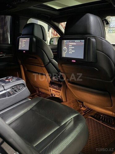 BMW 750 2011, 220,000 km - 4.4 л - Bakı