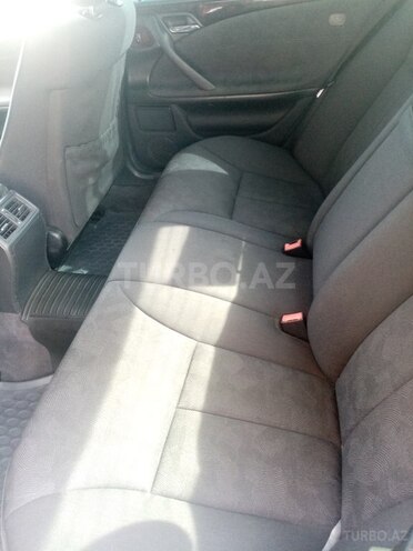 Mercedes E 200 1998, 300,000 km - 2.0 l - Bakı