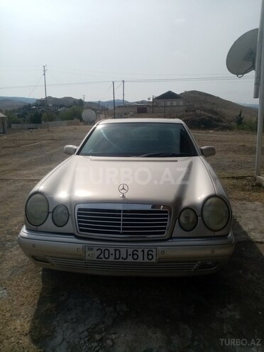 Mercedes E 200 1998, 300,000 km - 2.0 l - Bakı