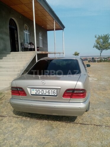 Mercedes E 200 1998, 300,000 km - 2.0 l - Bakı