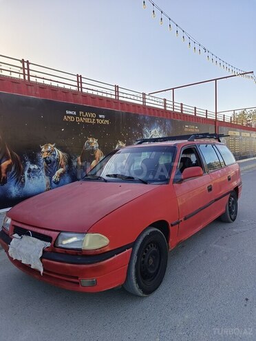 Opel Astra 1996, 304,000 km - 1.6 l - Bakı