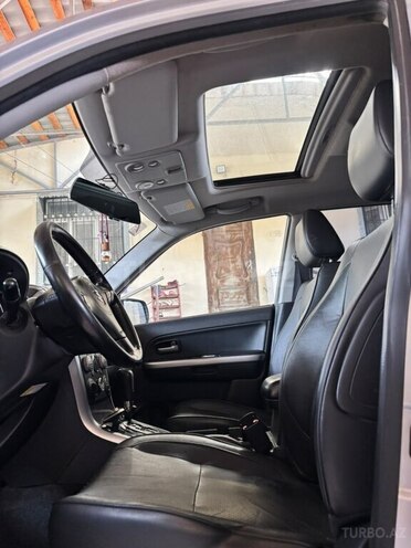Suzuki Grand Vitara 2011, 120,000 km - 2.0 l - Mingəçevir