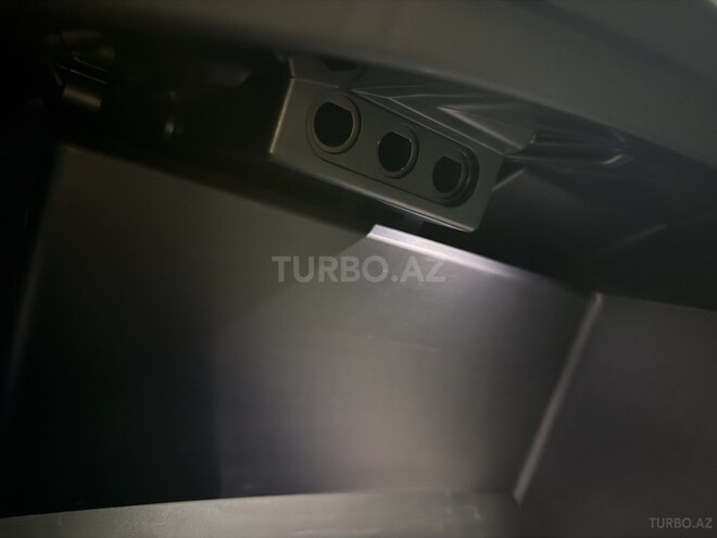 Toyota Camry 2025, 2,900 km - 2.0 л - Bakı