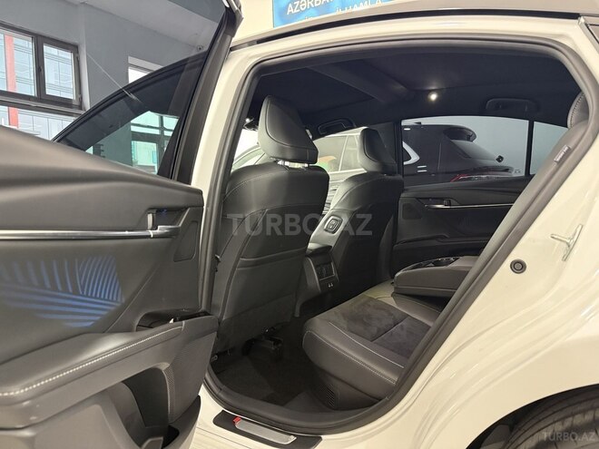 Toyota Camry 2025, 2,900 km - 2.0 л - Bakı