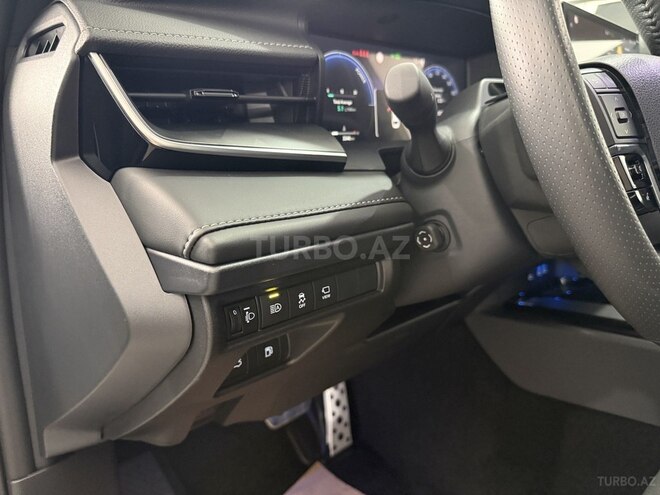 Toyota Camry 2025, 2,900 km - 2.0 л - Bakı