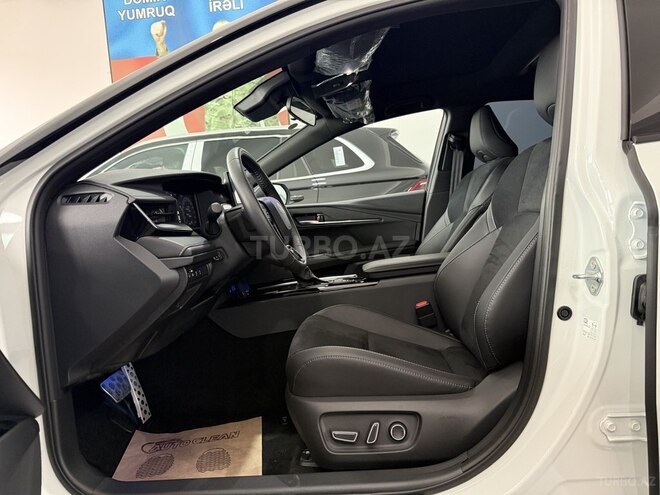 Toyota Camry 2025, 2,900 km - 2.0 л - Bakı