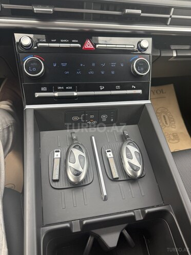 Hyundai Santa Fe 2025, 11,000 km - 1.6 l - Bakı