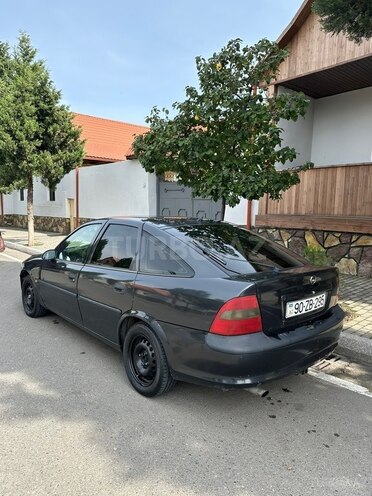 Opel Vectra 1996, 530,000 km - 1.6 l - Gəncə