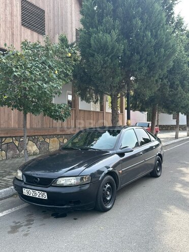 Opel Vectra 1996, 530,000 km - 1.6 l - Gəncə