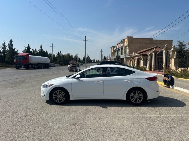 Hyundai Elantra 2017, 94,000 km - 2.0 l - Bakı