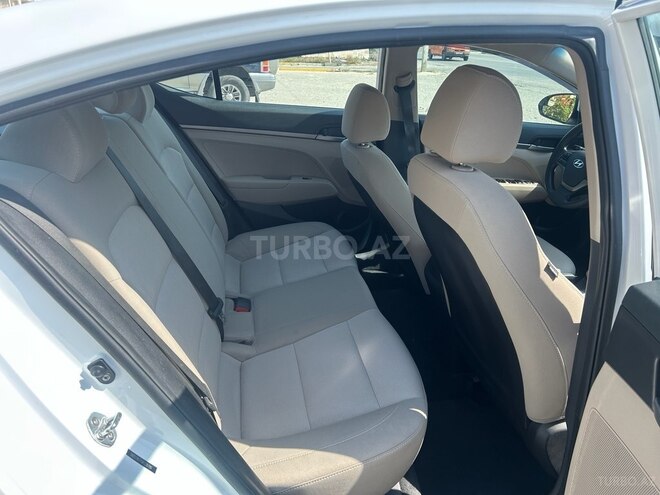 Hyundai Elantra 2017, 94,000 km - 2.0 l - Bakı
