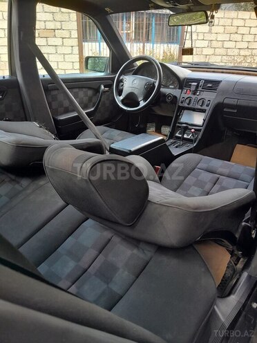 Mercedes C 220 1993, 600,000 km - 2.2 l - Bakı