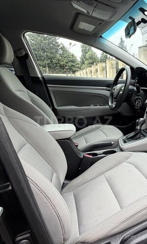 Hyundai Elantra 2018, 175,000 km - 2.0 l - Bakı