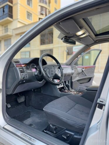 Mercedes E 240 2000, 320,000 km - 2.4 л - Sumqayıt