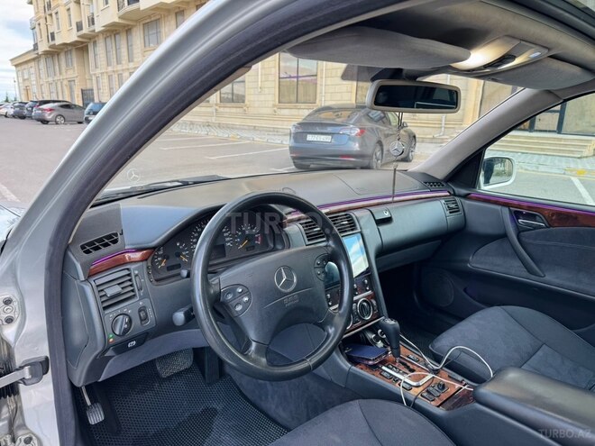 Mercedes E 240 2000, 320,000 km - 2.4 л - Sumqayıt