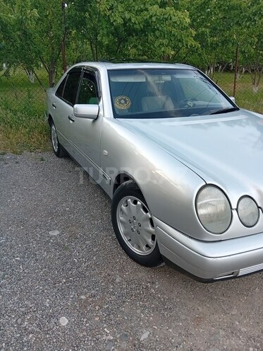 Mercedes E 220 1996, 840,000 km - 2.2 l - Cəlilabad