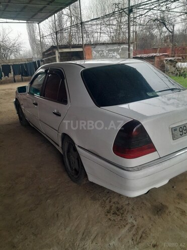 Mercedes C 250 1995, 660,666 km - 2.5 l - Sabirabad