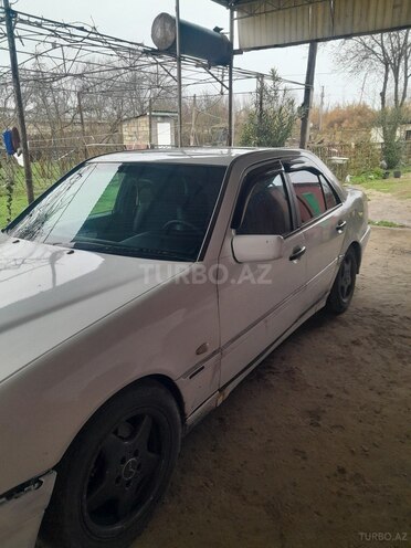 Mercedes C 250 1995, 660,666 km - 2.5 l - Sabirabad