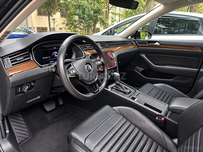 Volkswagen Passat 2017, 177,000 km - 1.8 l - Bakı