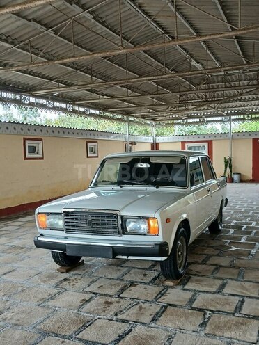 LADA (VAZ) 2107 2010, 52,000 km - 1.6 l - Salyan