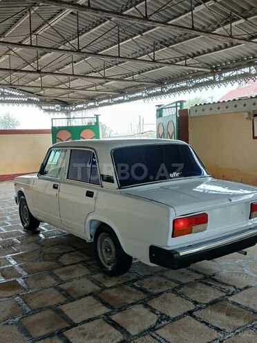 LADA (VAZ) 2107 2010, 52,000 km - 1.6 l - Salyan