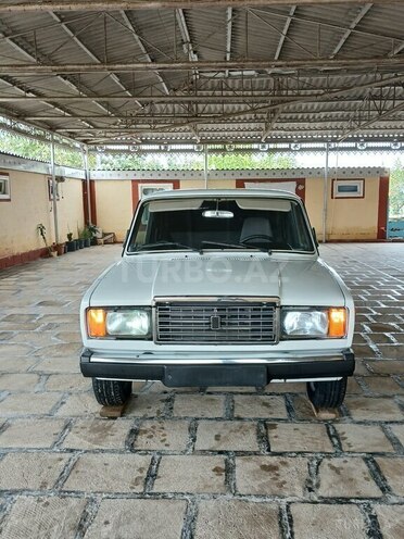 LADA (VAZ) 2107 2010, 52,000 km - 1.6 l - Salyan
