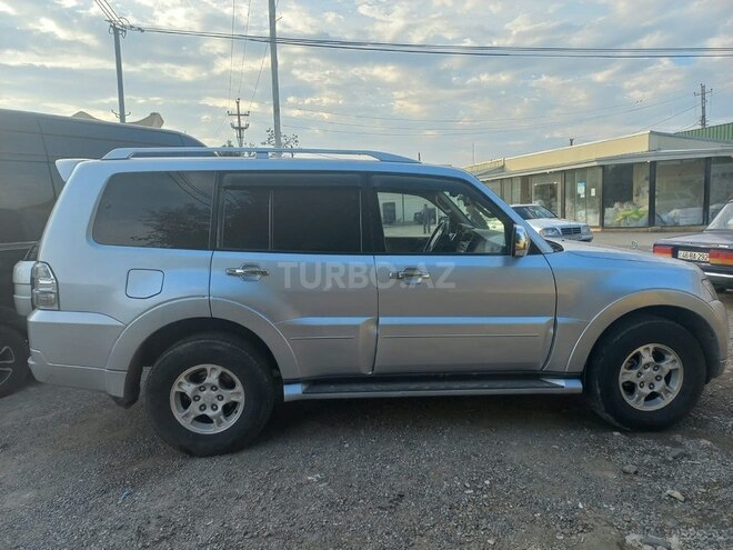 Mitsubishi Pajero 2007, 303,983 km - 3.0 л - Bakı