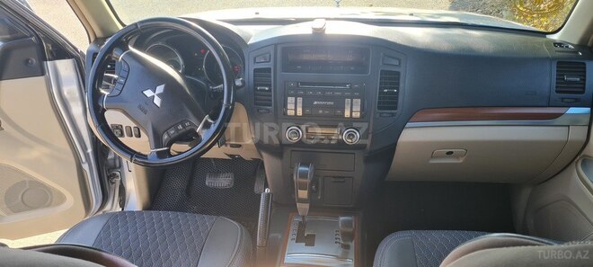 Mitsubishi Pajero 2007, 303,983 km - 3.0 л - Bakı