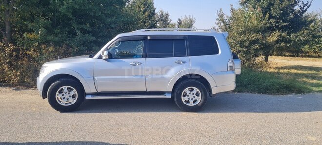 Mitsubishi Pajero 2007, 303,983 km - 3.0 л - Bakı