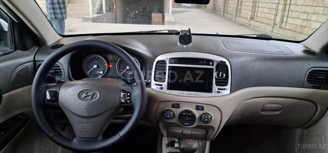 Hyundai Accent 2009, 272,000 km - 1.6 л - Şirvan